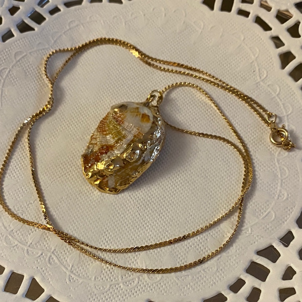 Elegant Gold-Dipped Real Shell Pendant Necklace - image 2